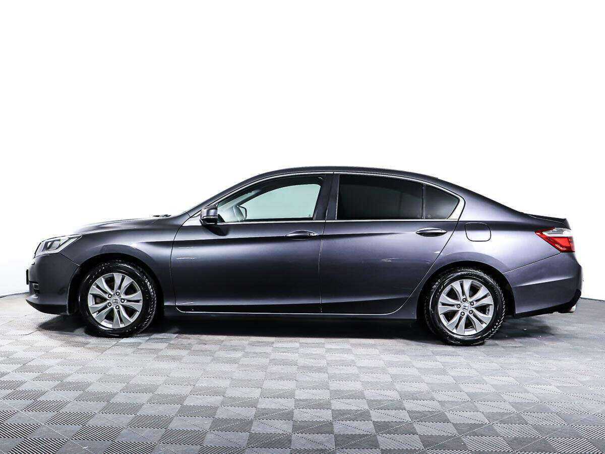 Honda Accord 2013 года с пробегом. Фото: #4