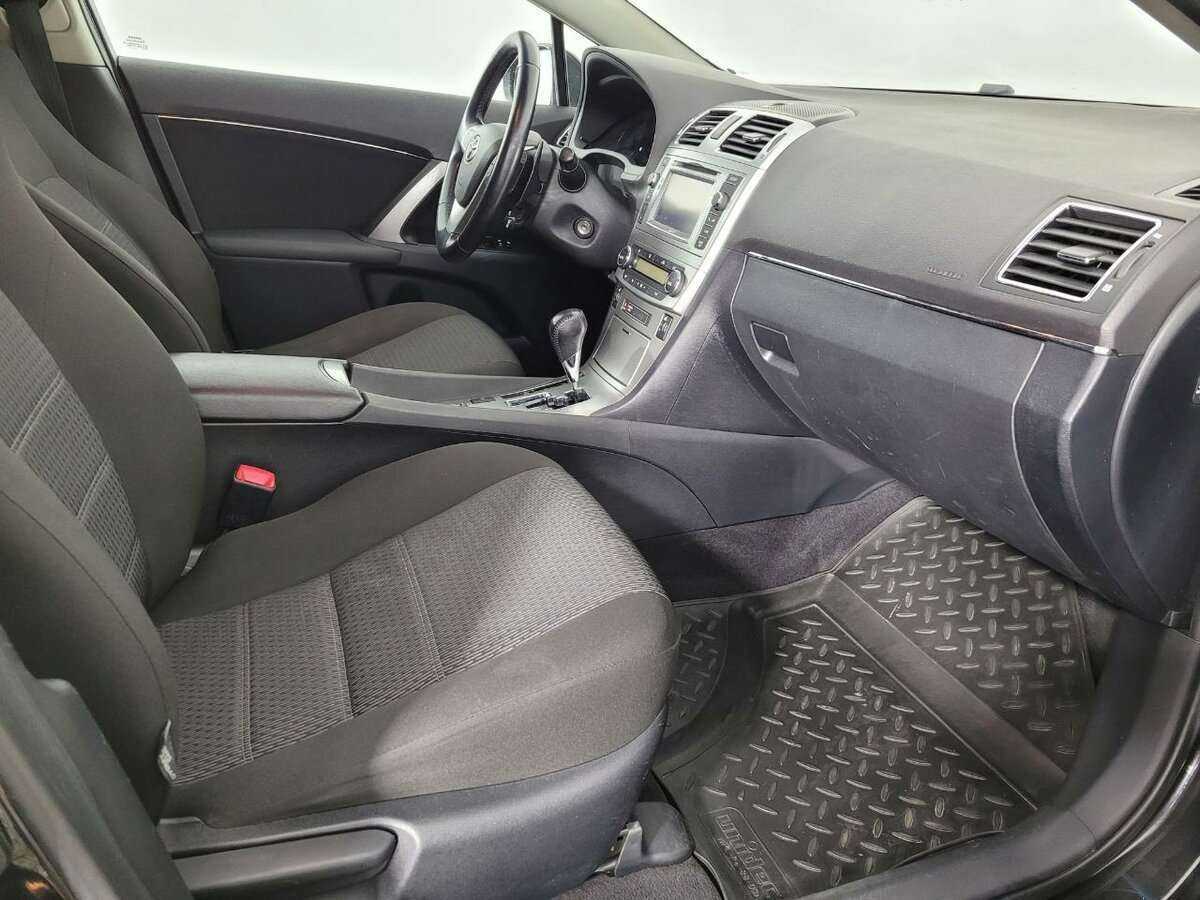 Toyota Avensis 2012 года с пробегом. Фото: #13