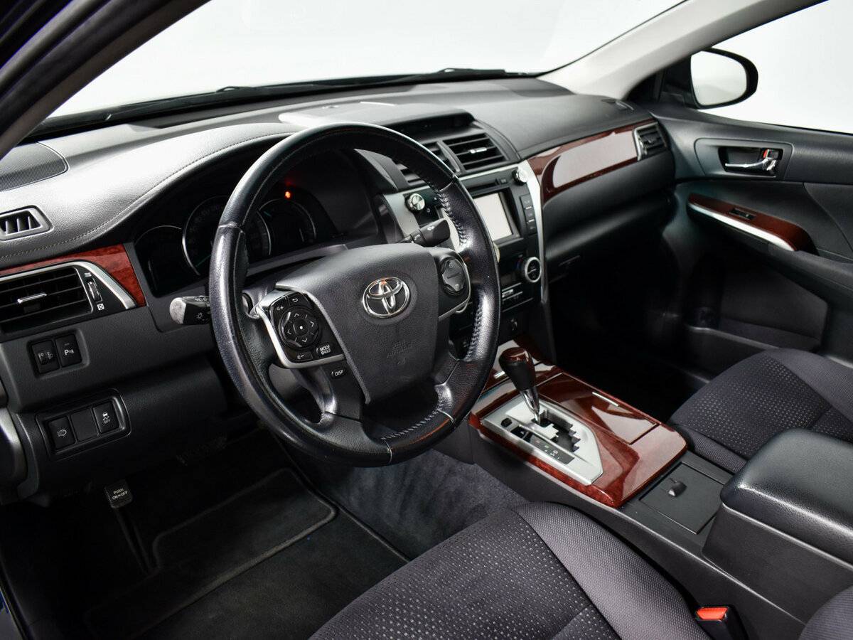 Toyota Camry 2012 года с пробегом. Фото: #6