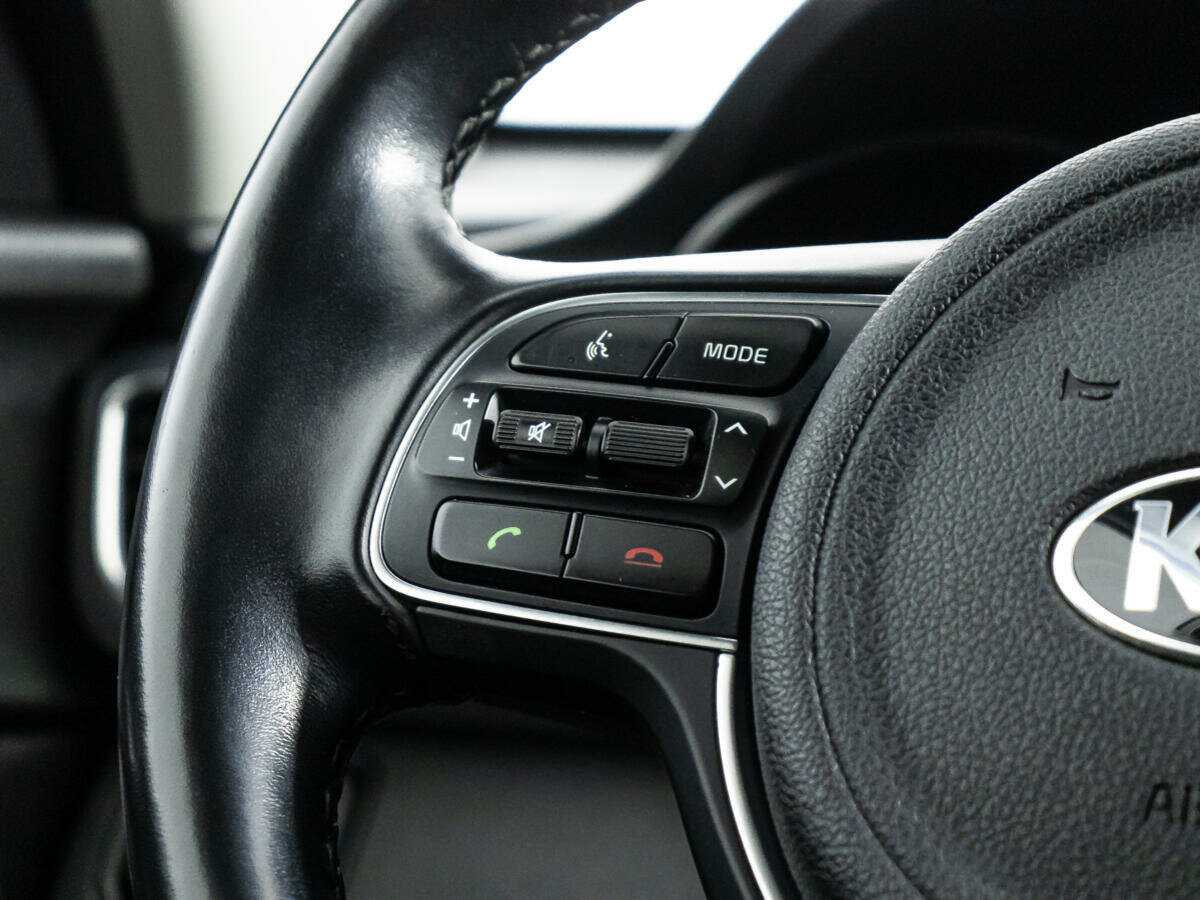 Kia K5 2017 года с пробегом. Фото: #20