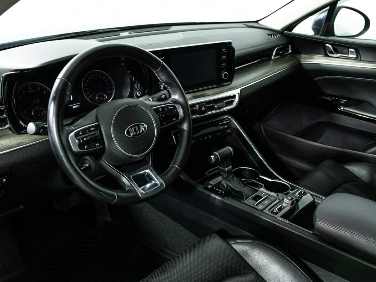 Kia K5 2020 года с пробегом. Фото: #10
