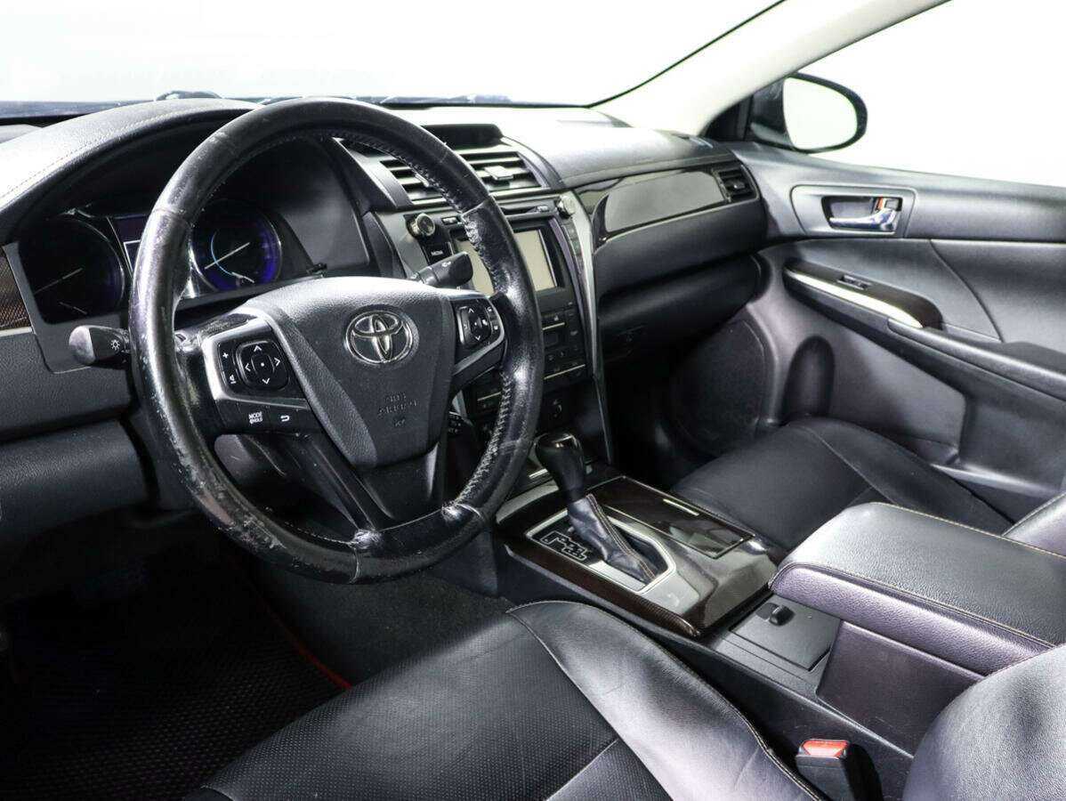 Toyota Camry 2016 года с пробегом. Фото: #10