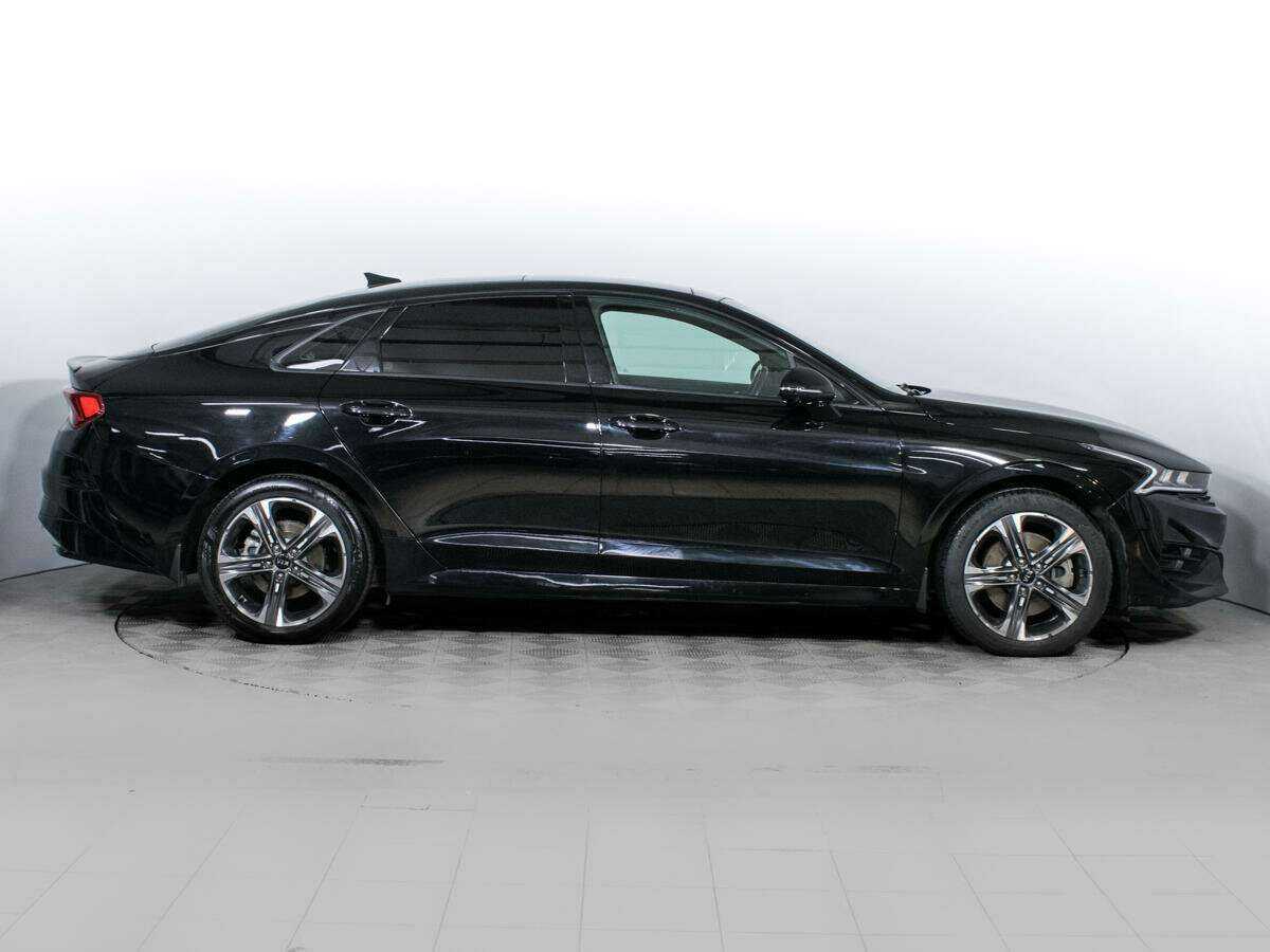 Kia K5 2021 года с пробегом. Фото: #3