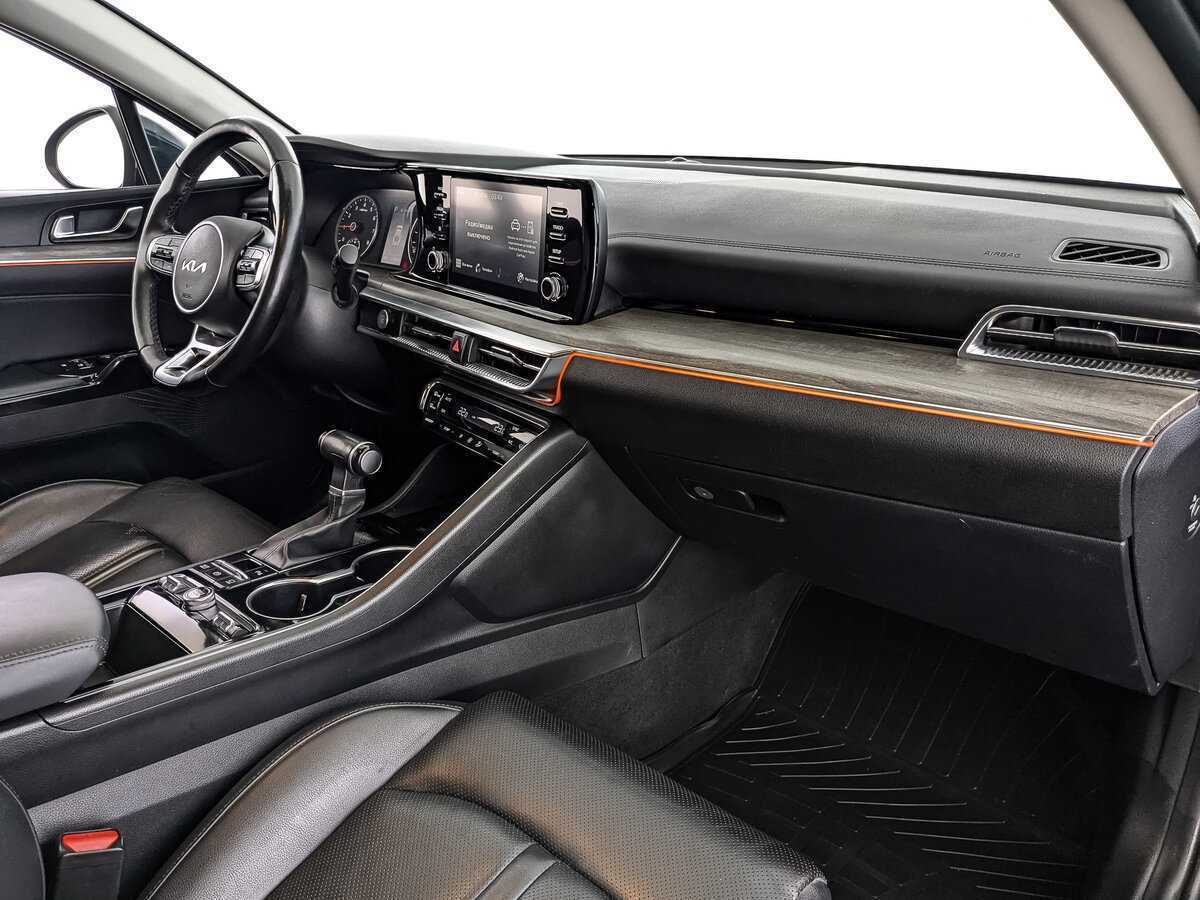 Kia K5 2021 года с пробегом. Фото: #8