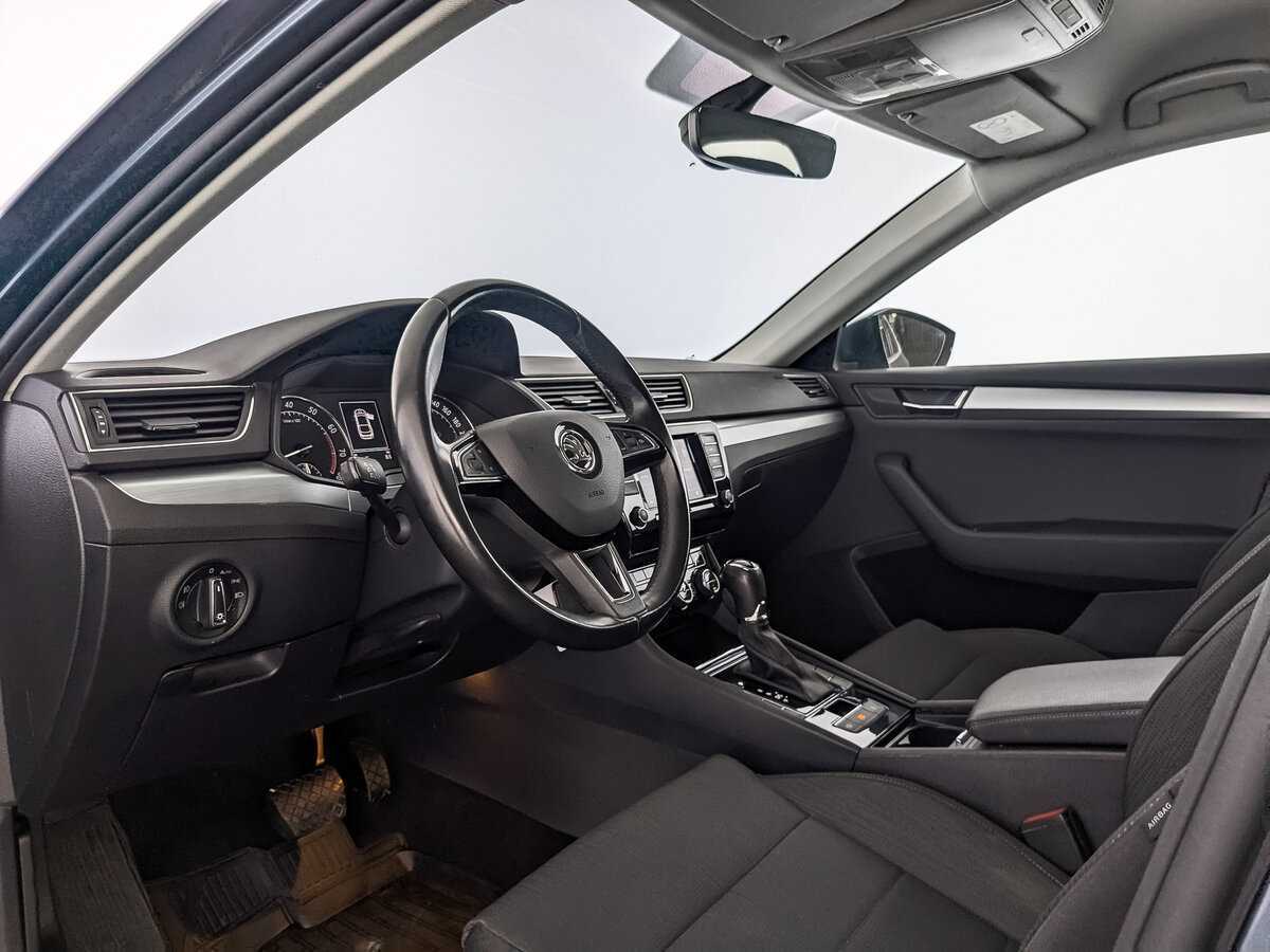 Skoda Superb 2019 года с пробегом. Фото: #14