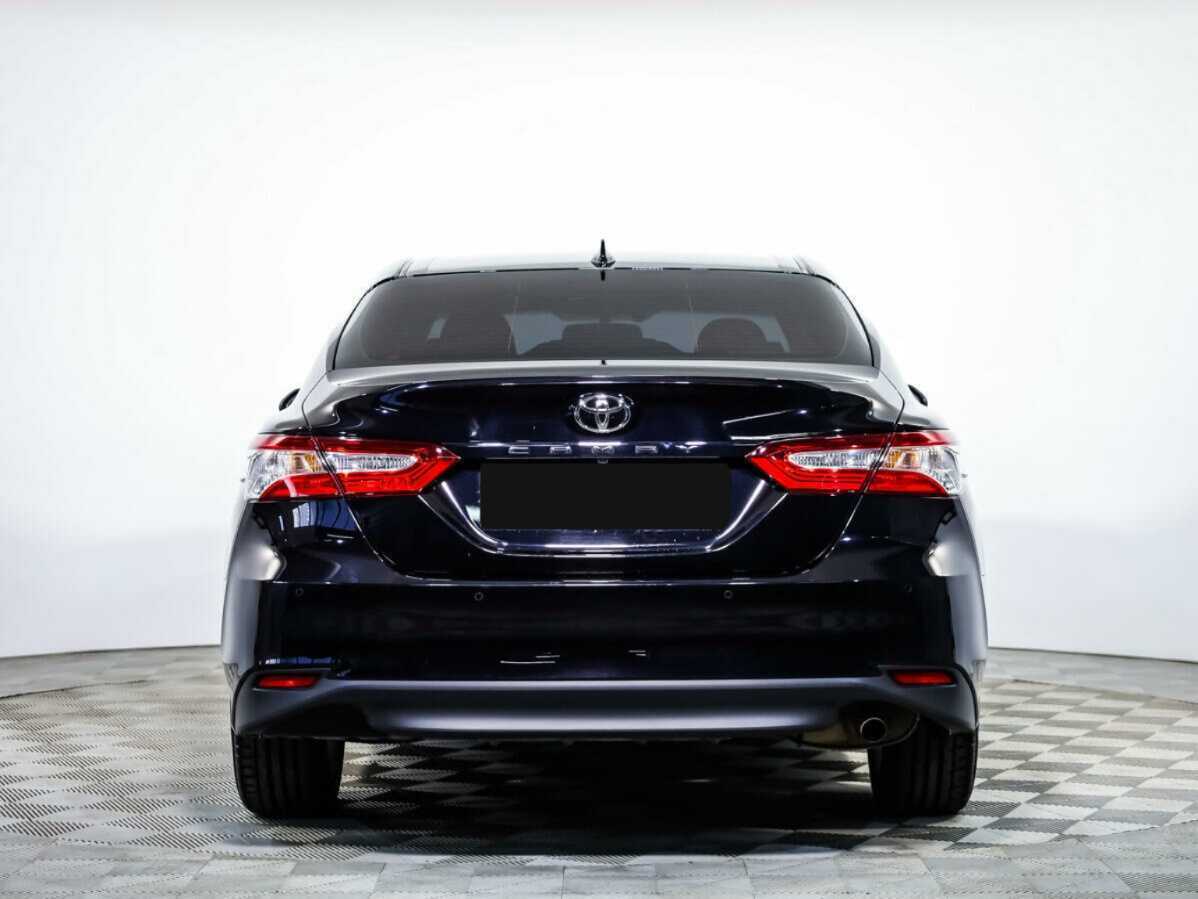 Toyota Camry 2022 года с пробегом. Фото: #4