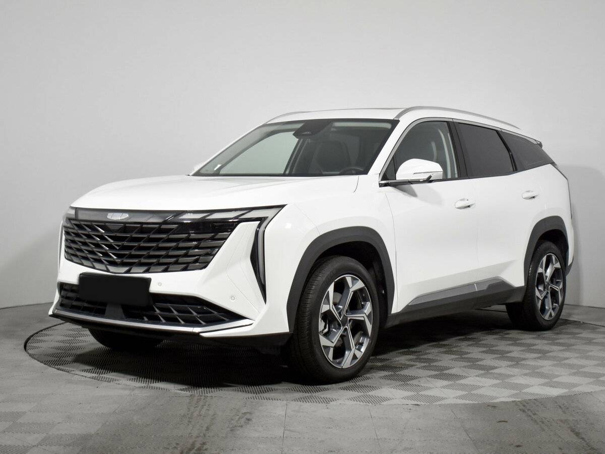Geely Atlas 2024 года с пробегом. Посмотреть фото