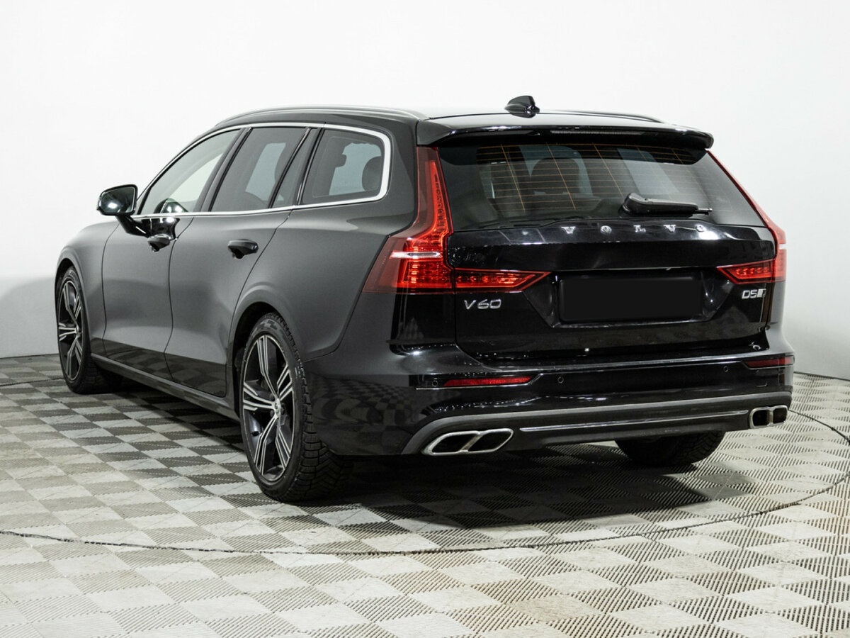 Volvo V60 2018 года с пробегом. Фото: #6