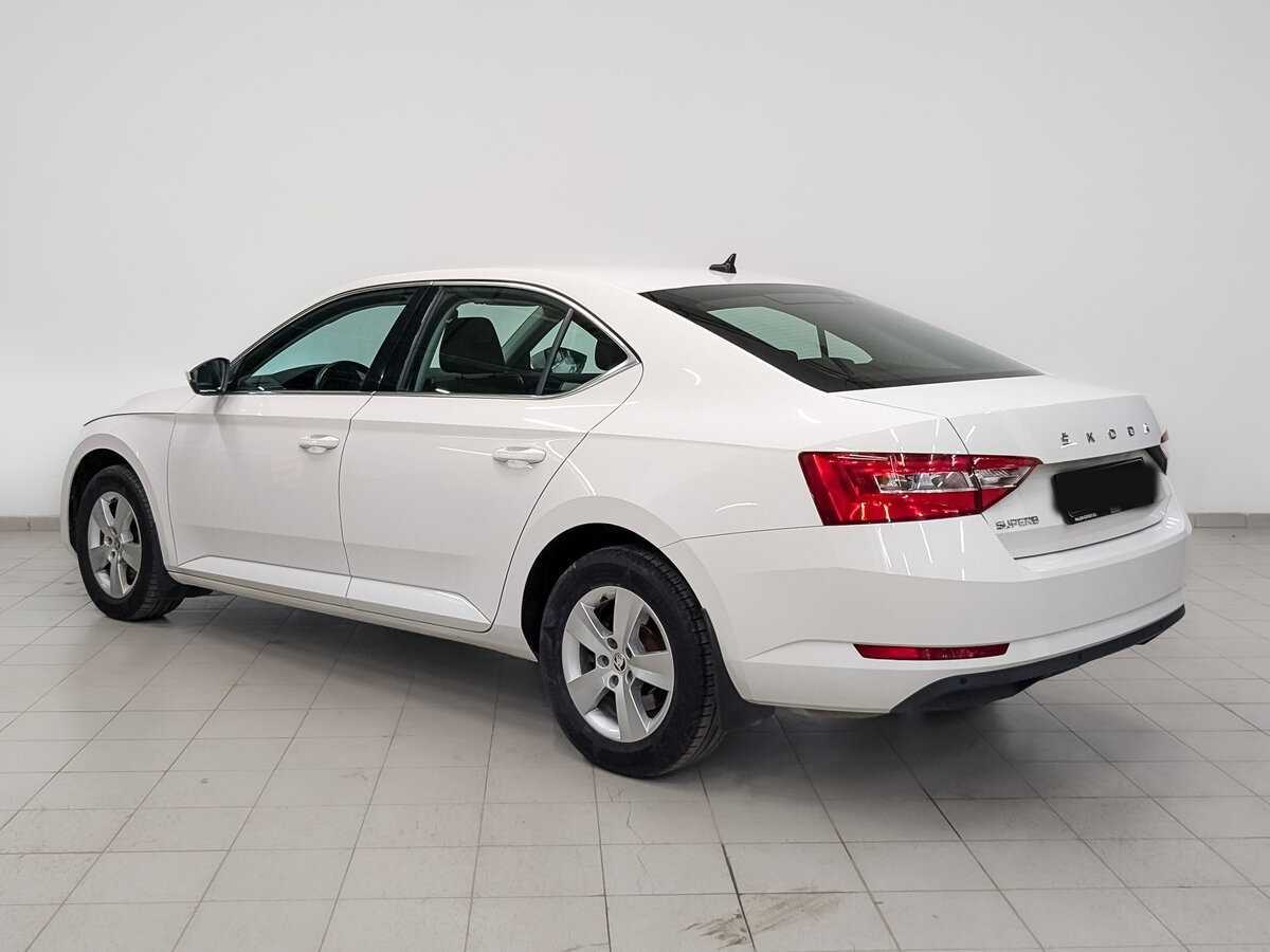 Skoda Superb 2020 года с пробегом. Фото: #7