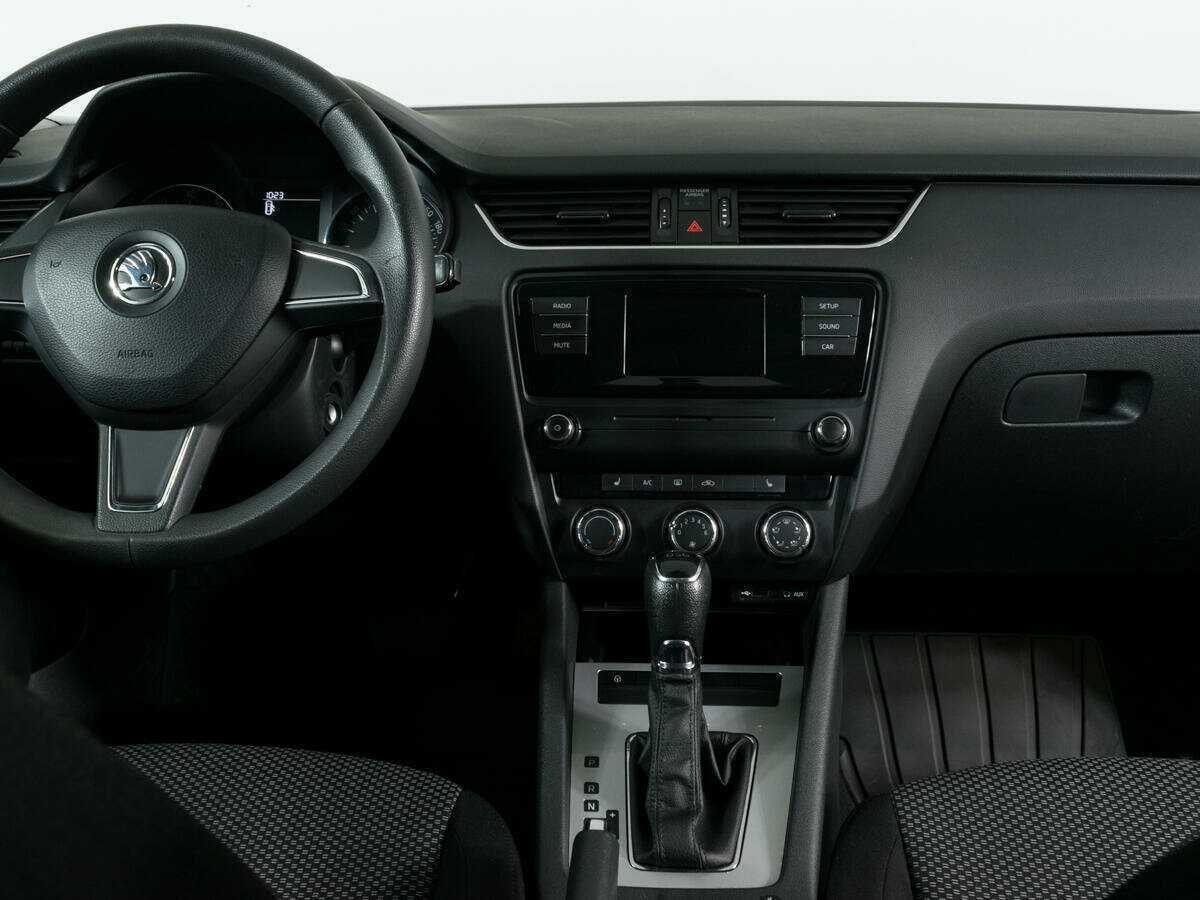 Skoda Octavia 2015 года с пробегом. Фото: #5