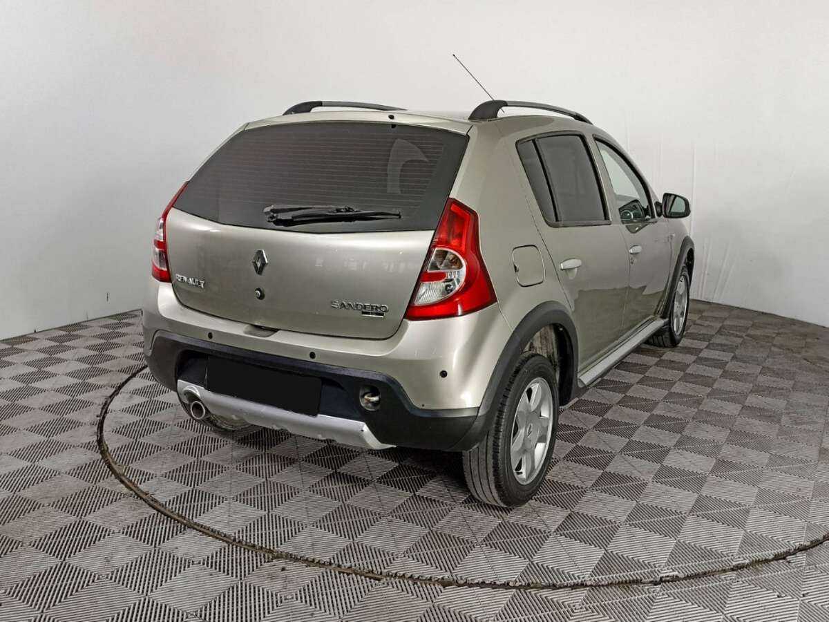 Renault Sandero 2012 года с пробегом. Фото: #4