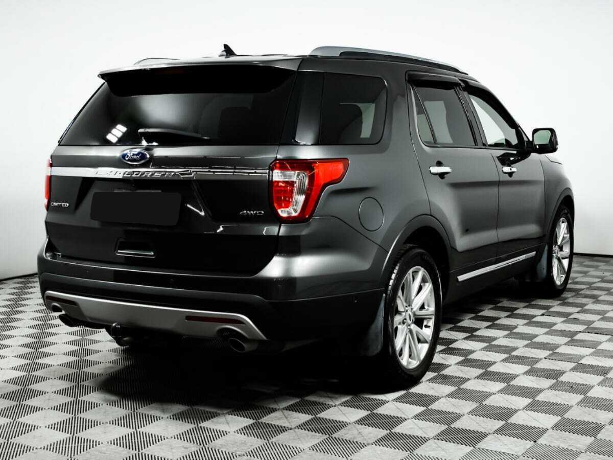 Ford Explorer 2017 года с пробегом. Фото: #3