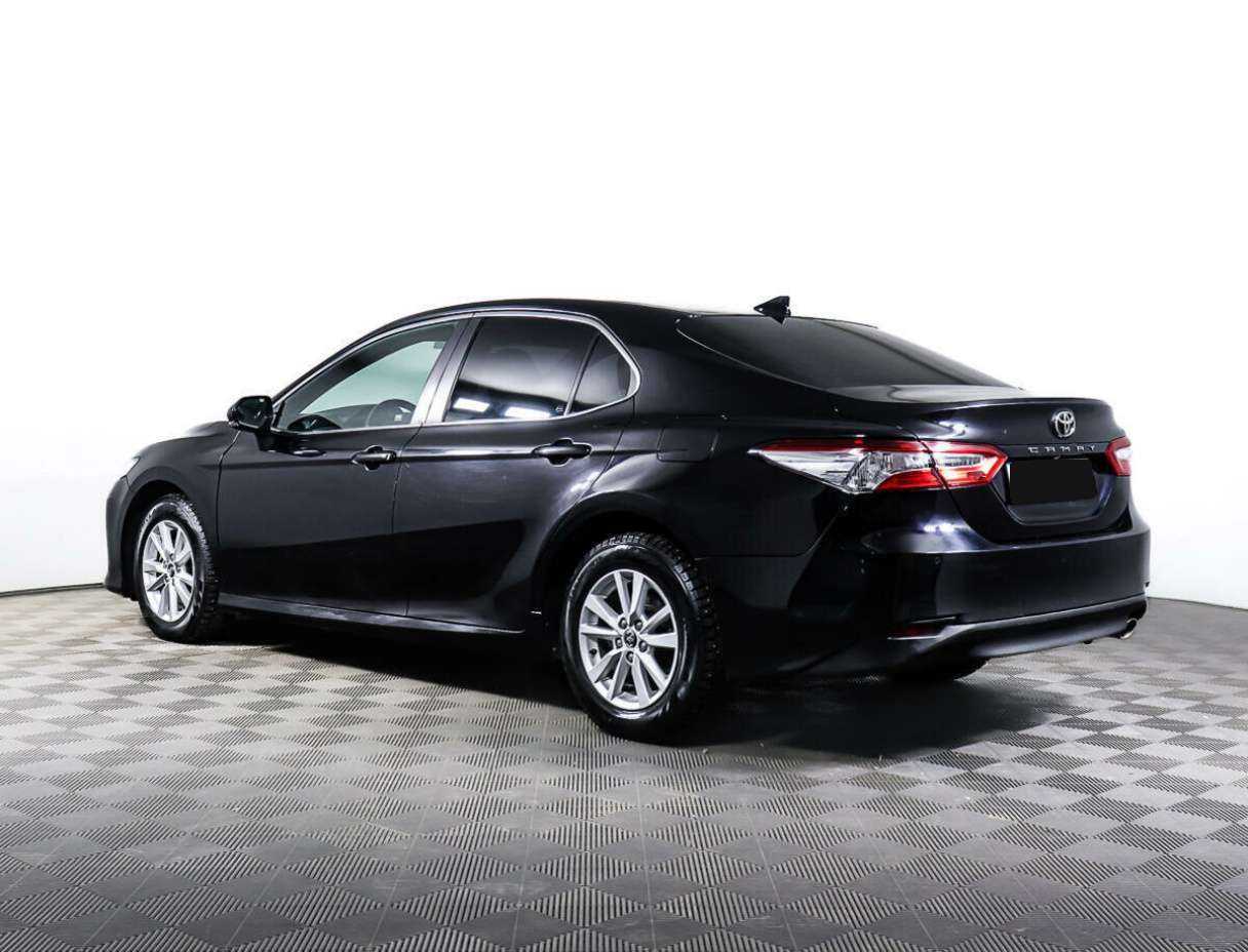 Toyota Camry 2018 года с пробегом. Фото: #6