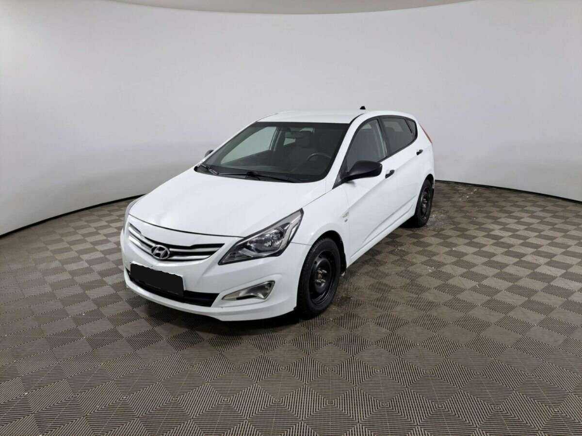 Hyundai Solaris 2014 года с пробегом. Посмотреть фото