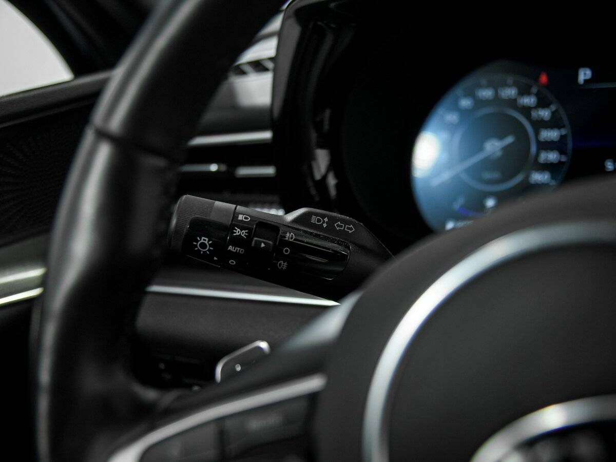 Kia K5 2021 года с пробегом. Фото: #7