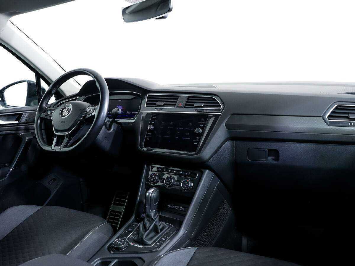 Volkswagen Tiguan 2018 года с пробегом. Фото: #8