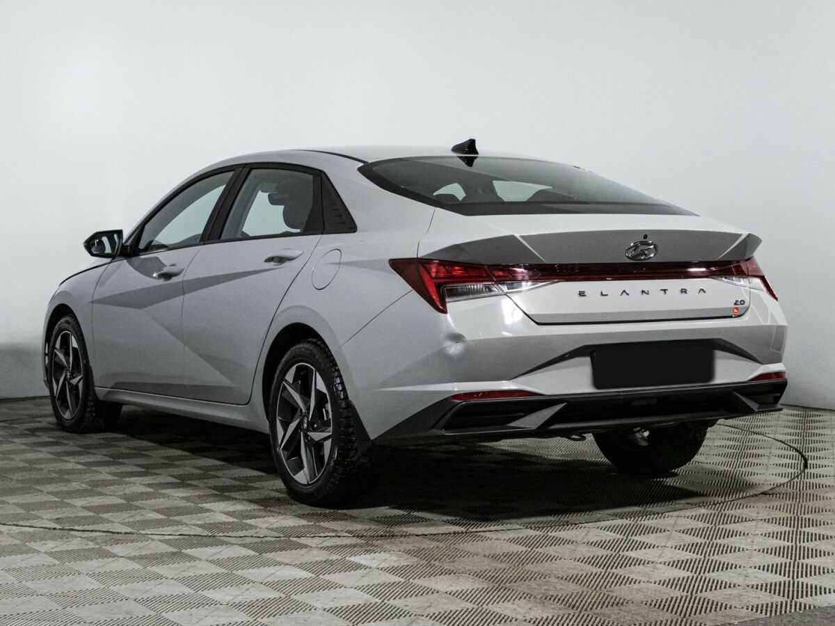 Hyundai Elantra 2023 года с пробегом. Фото: #6