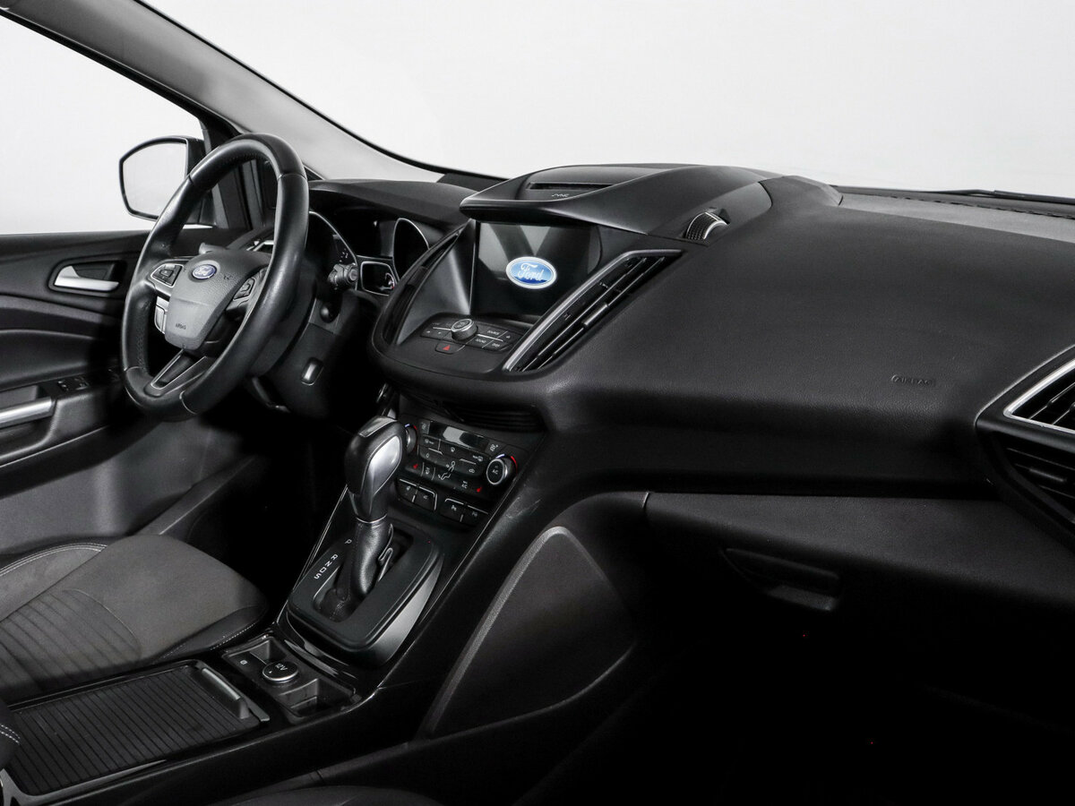 Ford Kuga 2018 года с пробегом. Фото: #6