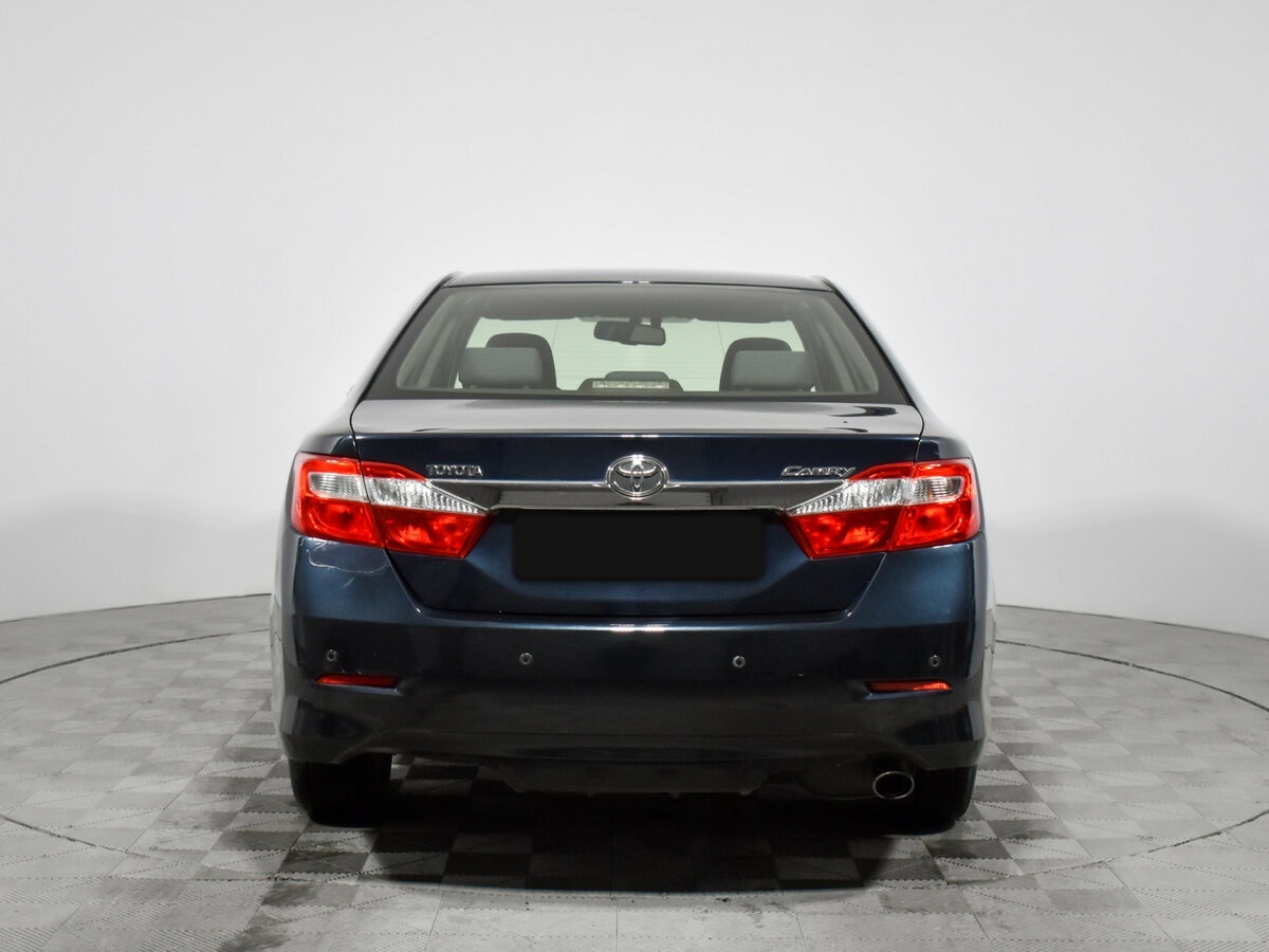 Toyota Camry 2012 года с пробегом. Фото: #4