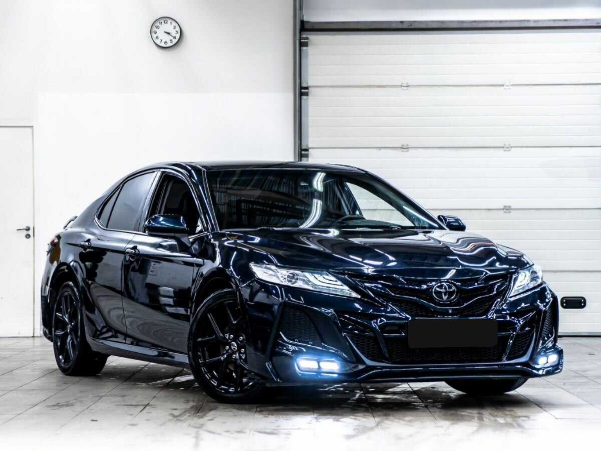 Toyota Camry 2018 года с пробегом. Фото: #1
