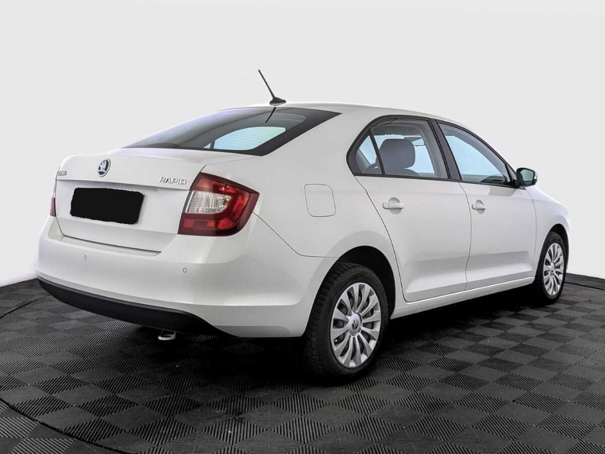 Skoda Rapid 2019 года с пробегом. Фото: #4