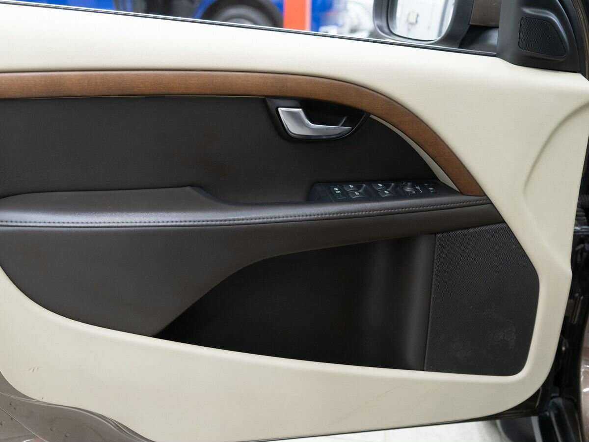 Volvo XC70 2012 года с пробегом. Фото: #14