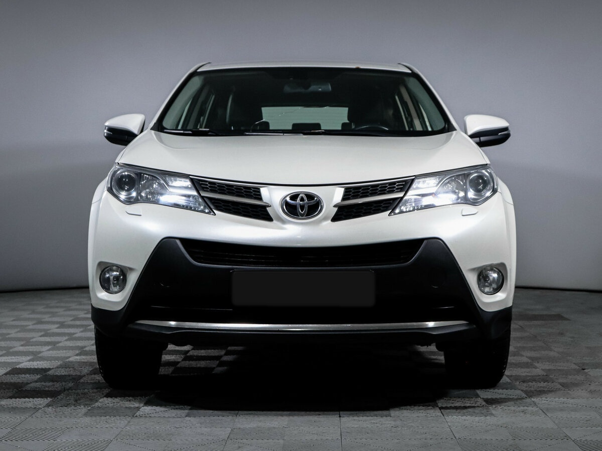 Toyota RAV4 2013 года с пробегом. Фото: #1