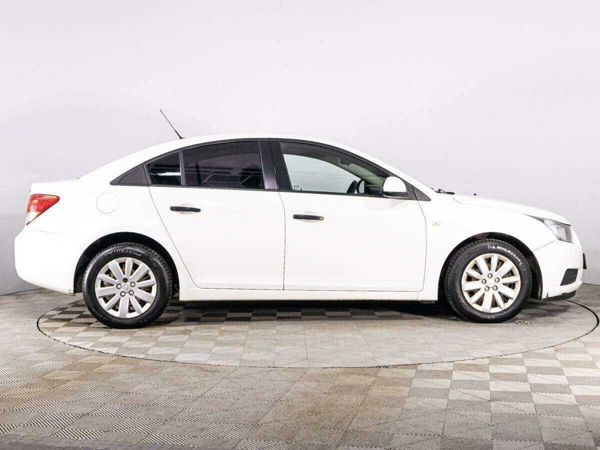 Chevrolet Cruze 2012 года с пробегом. Фото: #3