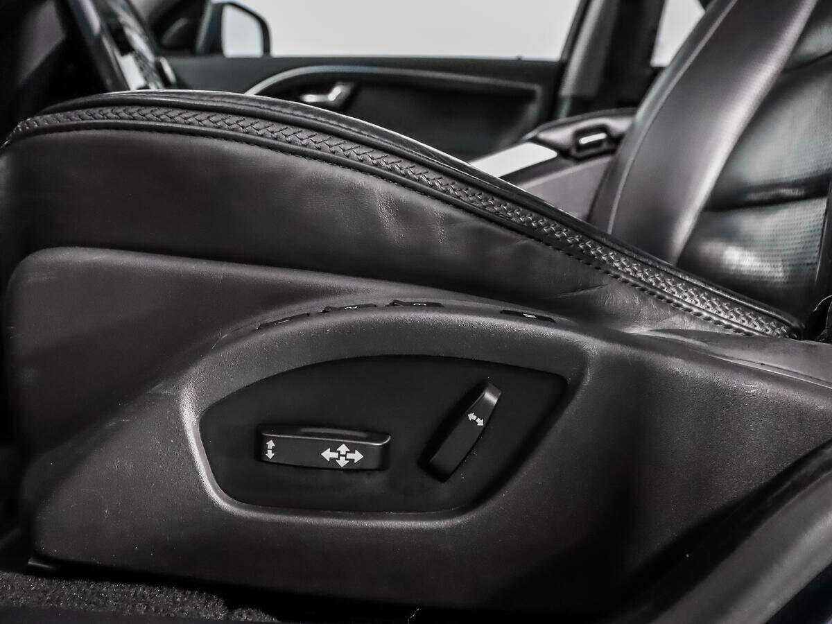 Volvo XC70 2013 года с пробегом. Фото: #9