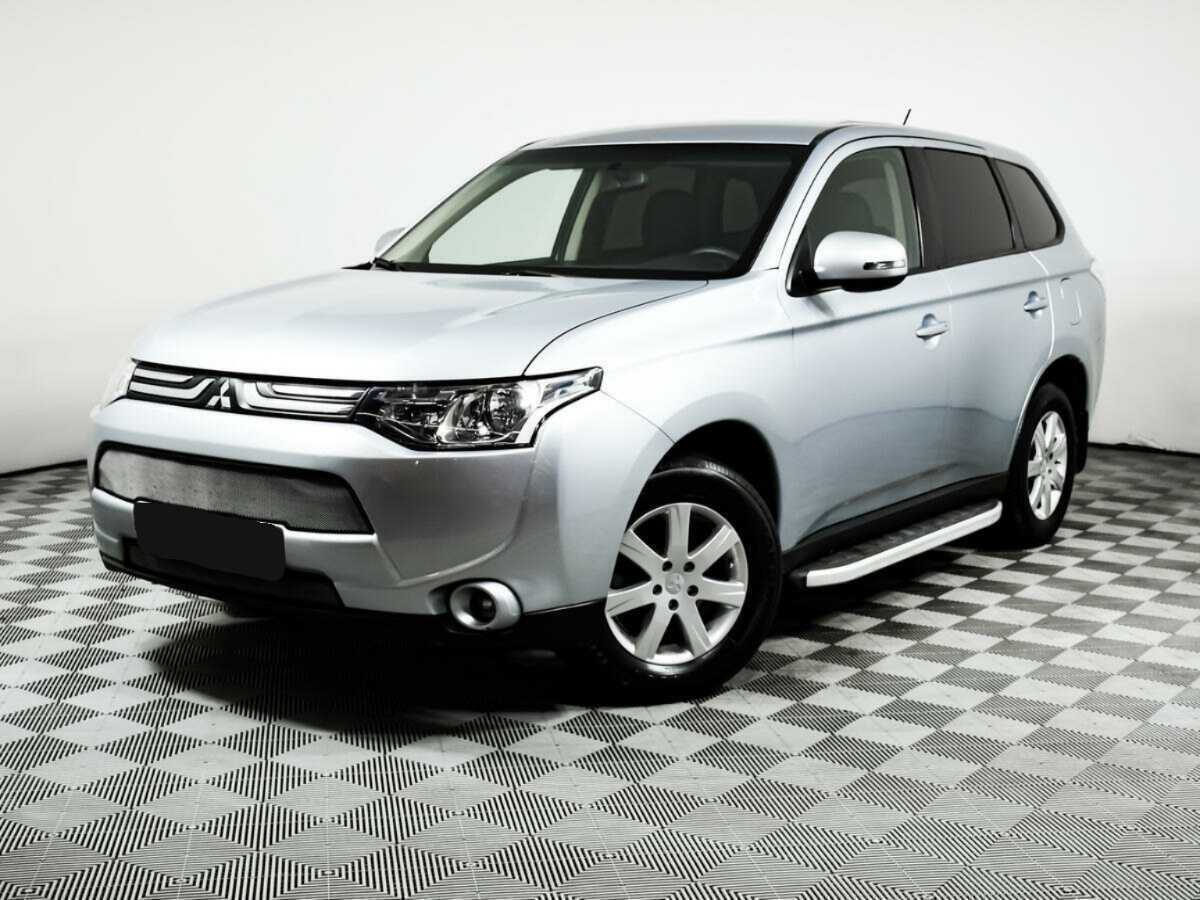 Mitsubishi Outlander 2013 года с пробегом. Фото: #0