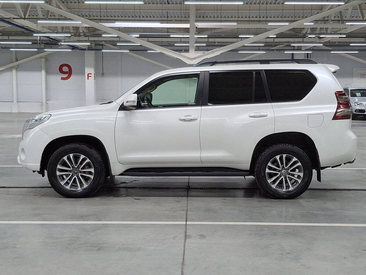 Toyota Land Cruiser Prado 2014 года с пробегом. Фото: #4