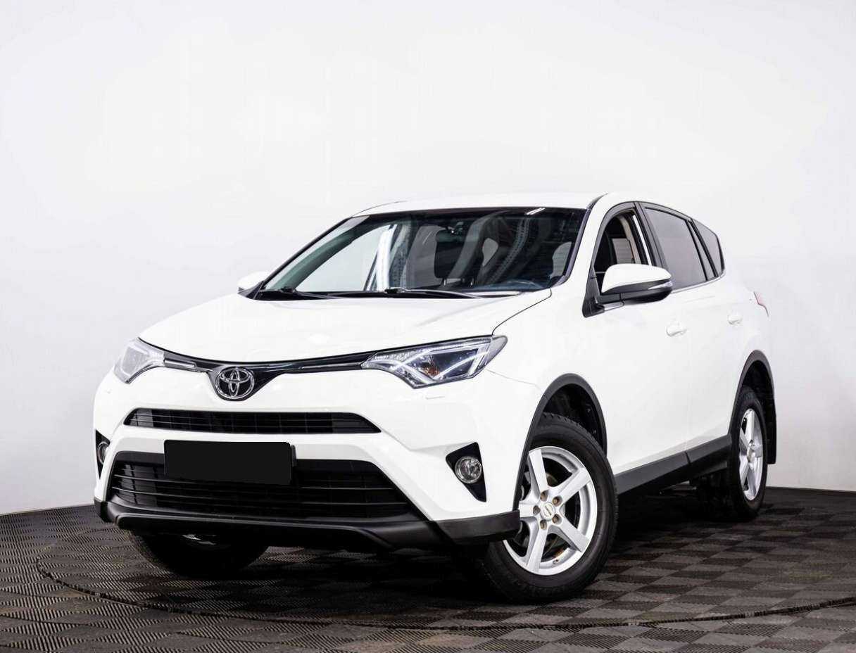 Toyota RAV4 2017 года с пробегом. Фото: #0