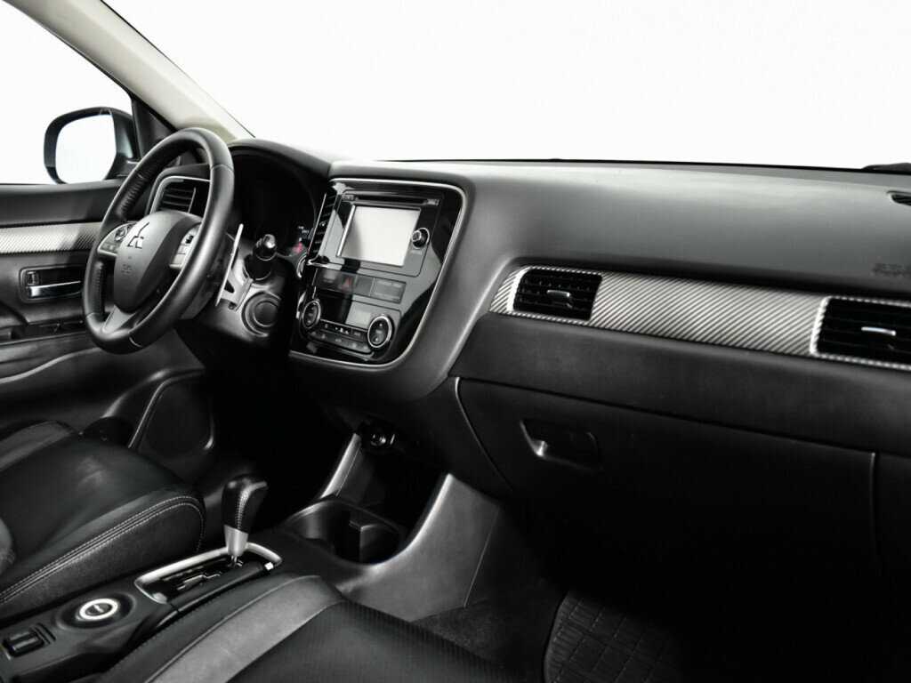 Mitsubishi Outlander 2012 года с пробегом. Фото: #8
