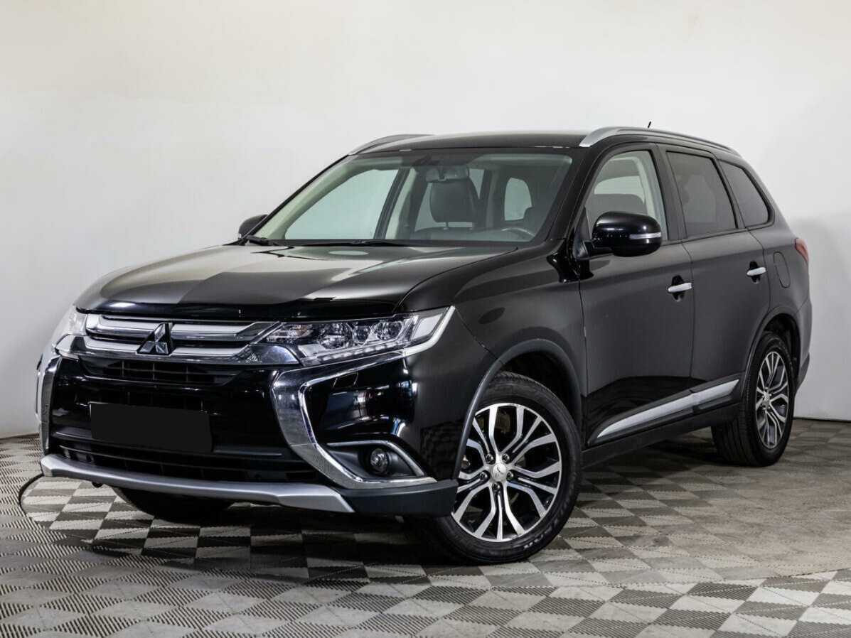 Mitsubishi Outlander 2015 года с пробегом. Посмотреть фото