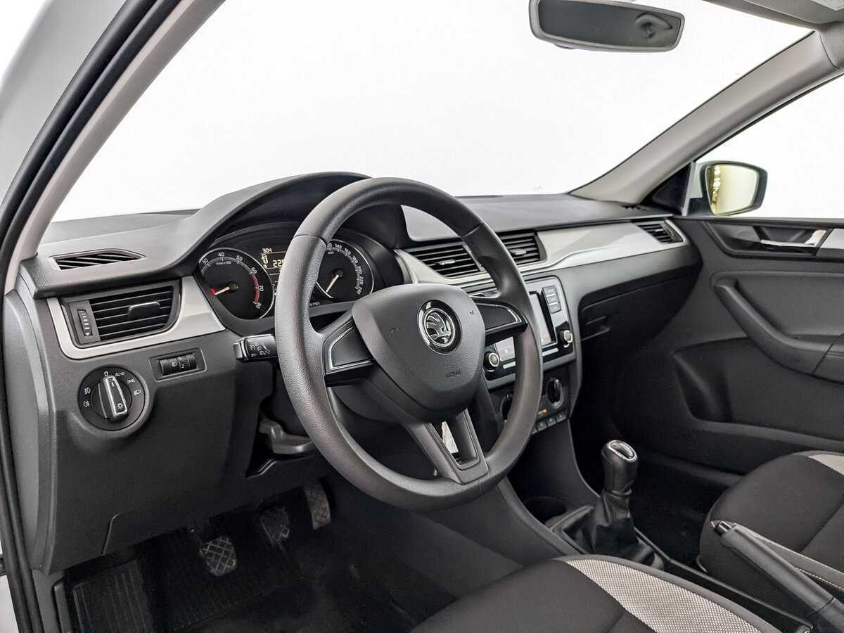 Skoda Rapid 2019 года с пробегом. Фото: #12