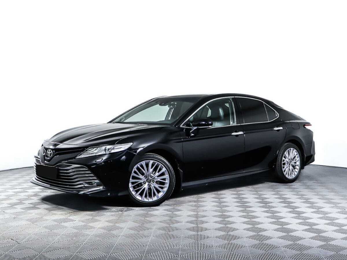 Toyota Camry 2018 года с пробегом. Посмотреть фото