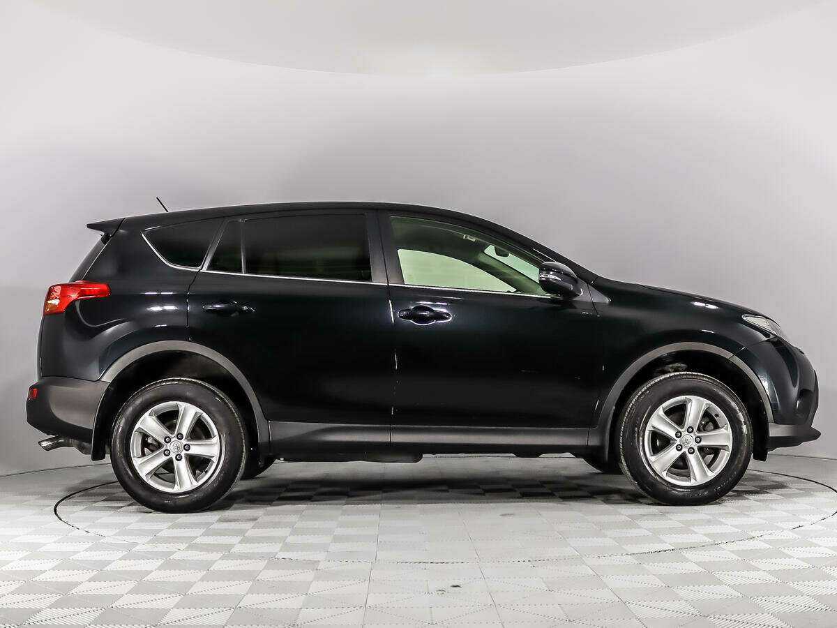 Toyota RAV4 2013 года с пробегом. Фото: #3