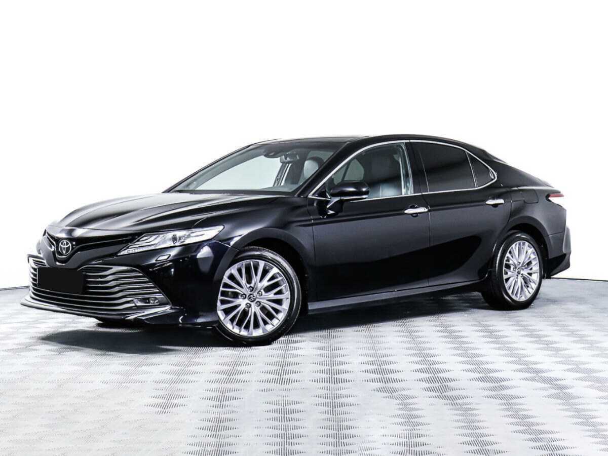 Toyota Camry 2021 года с пробегом. Посмотреть фото