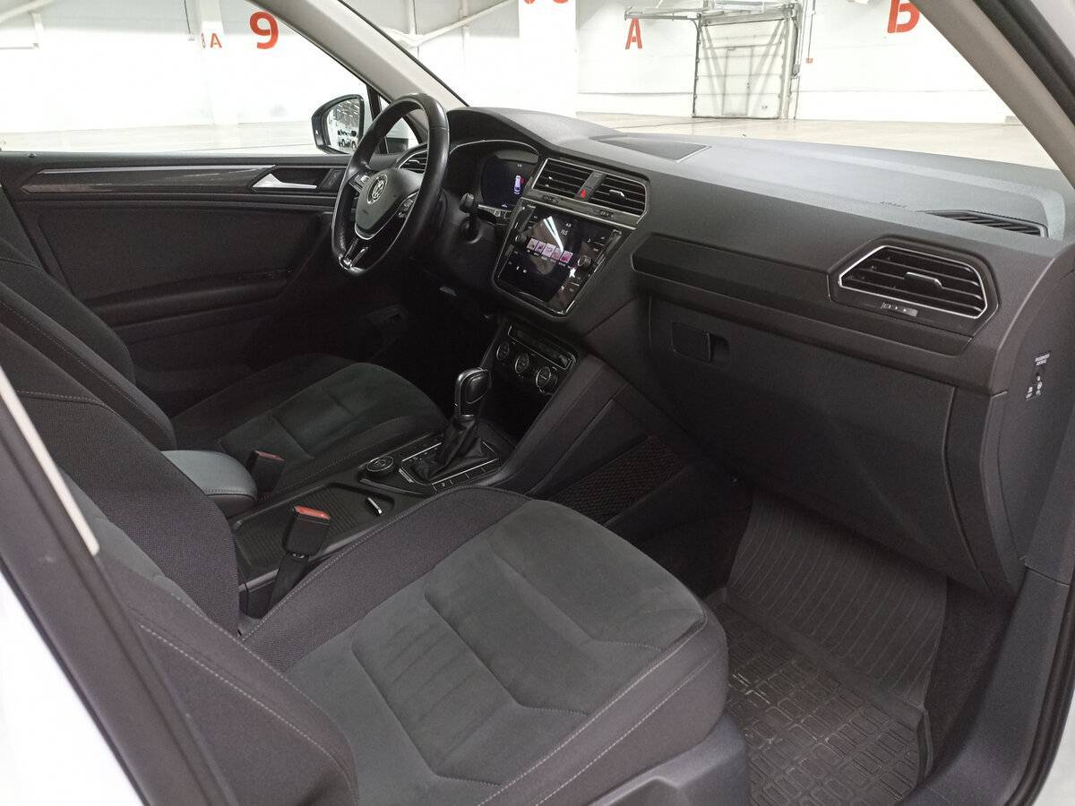 Volkswagen Tiguan 2018 года с пробегом. Фото: #10
