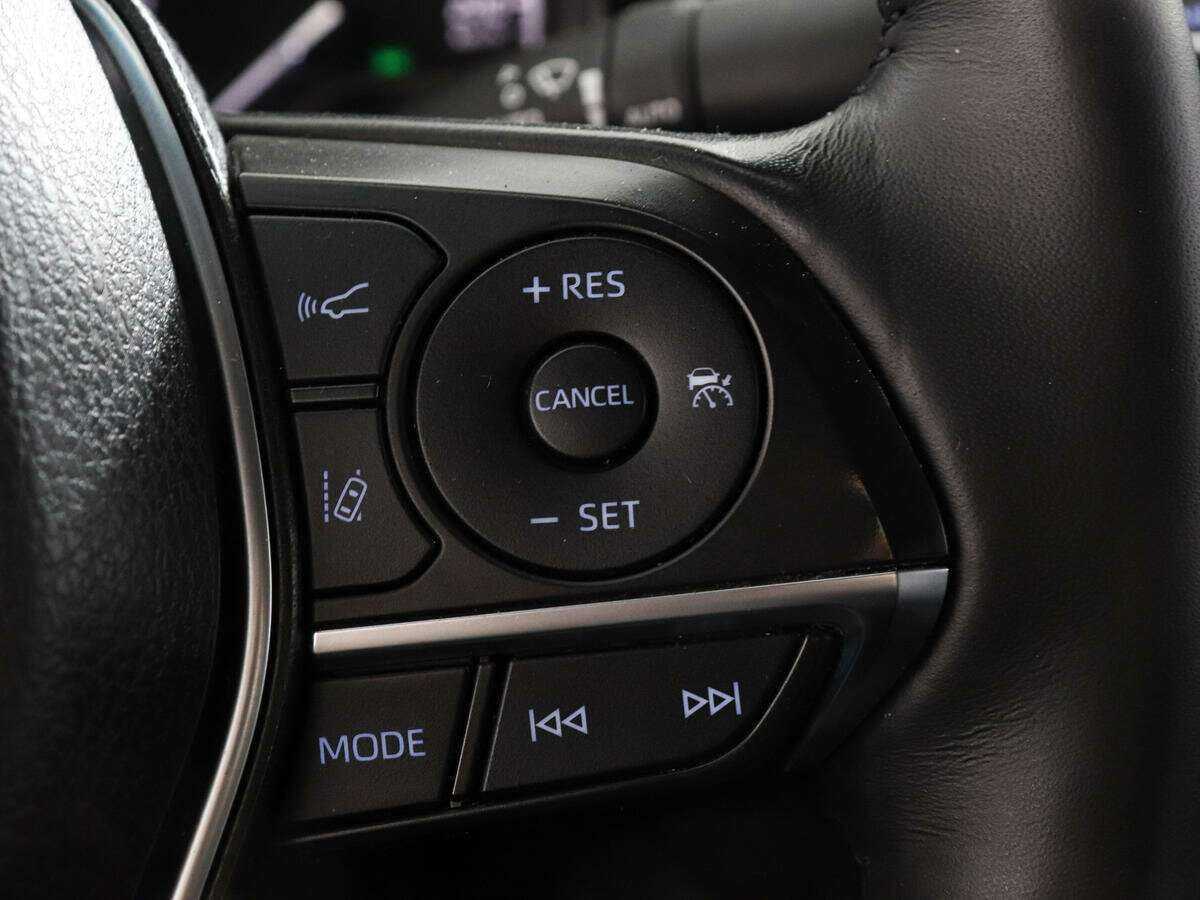 Toyota Camry 2019 года с пробегом. Фото: #12