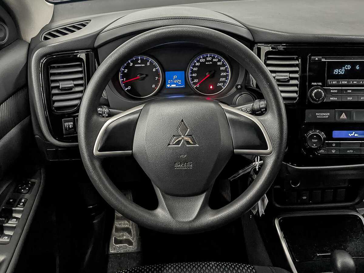 Mitsubishi Outlander 2018 года с пробегом. Фото: #20