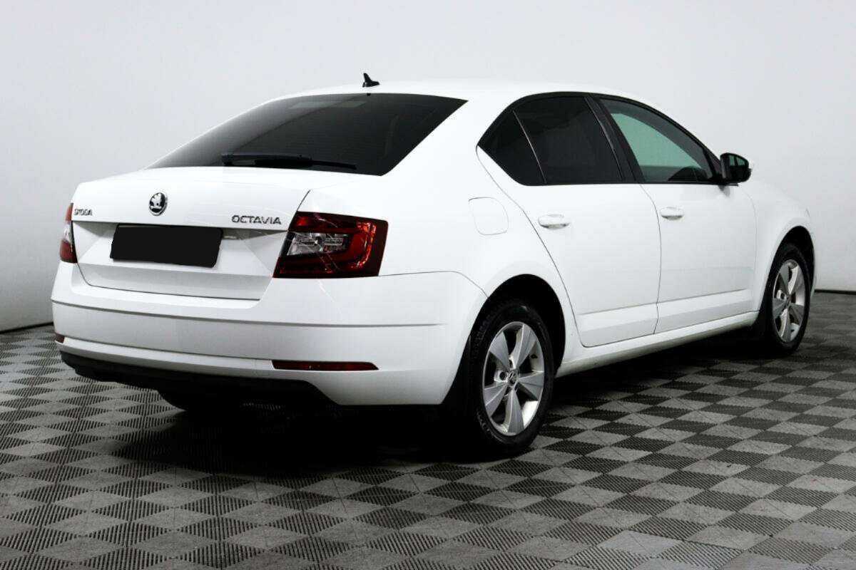 Skoda Octavia 2018 года с пробегом. Фото: #4