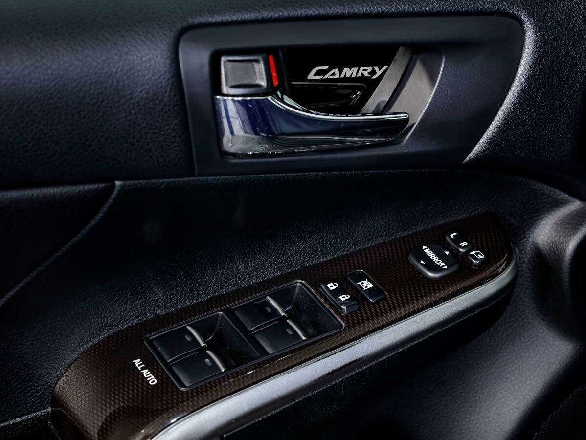 Toyota Camry 2016 года с пробегом. Фото: #13