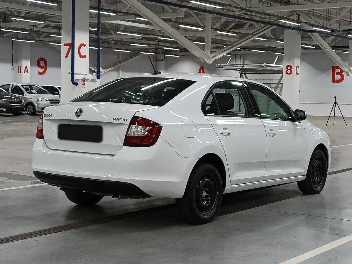 Skoda Rapid 2018 года с пробегом. Фото: #4