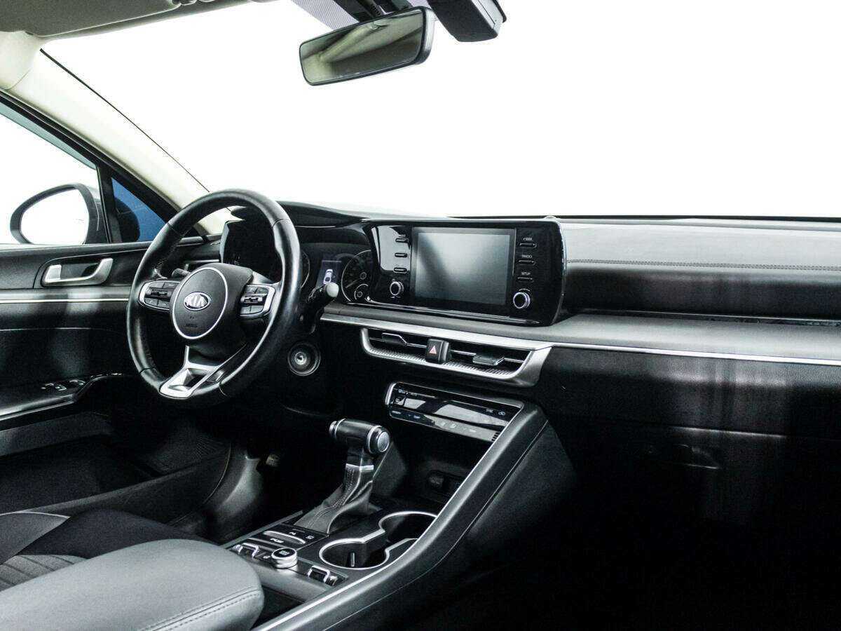 Kia K5 2021 года с пробегом. Фото: #8