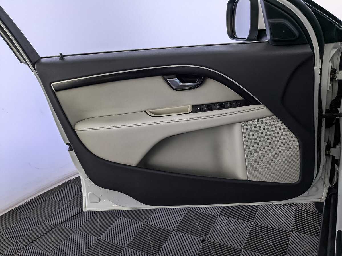 Volvo XC70 2012 года с пробегом. Фото: #14