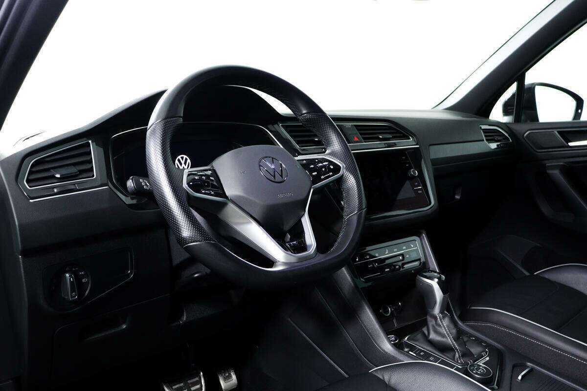 Volkswagen Tiguan 2021 года с пробегом. Фото: #12