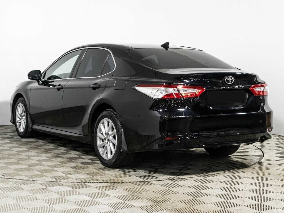 Toyota Camry 2021 года с пробегом. Фото: #6