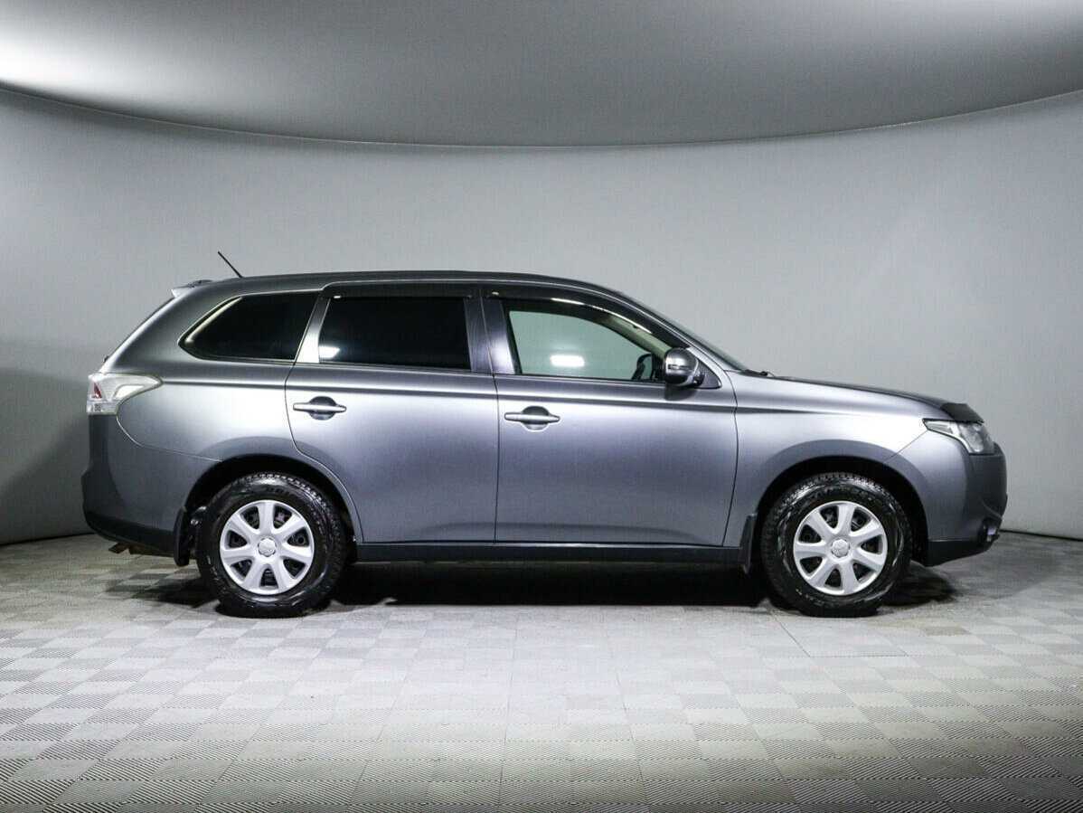 Mitsubishi Outlander 2013 года с пробегом. Фото: #3