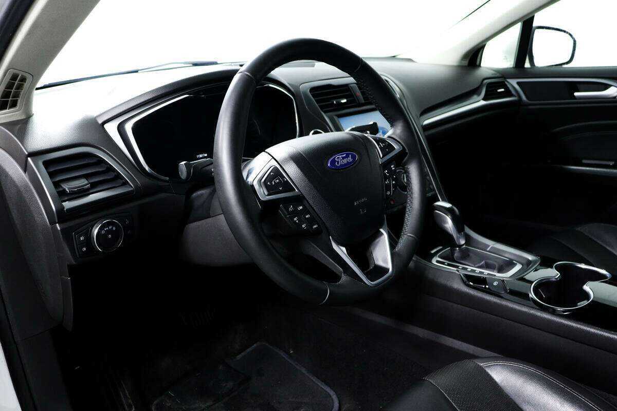Ford Mondeo 2016 года с пробегом. Фото: #12